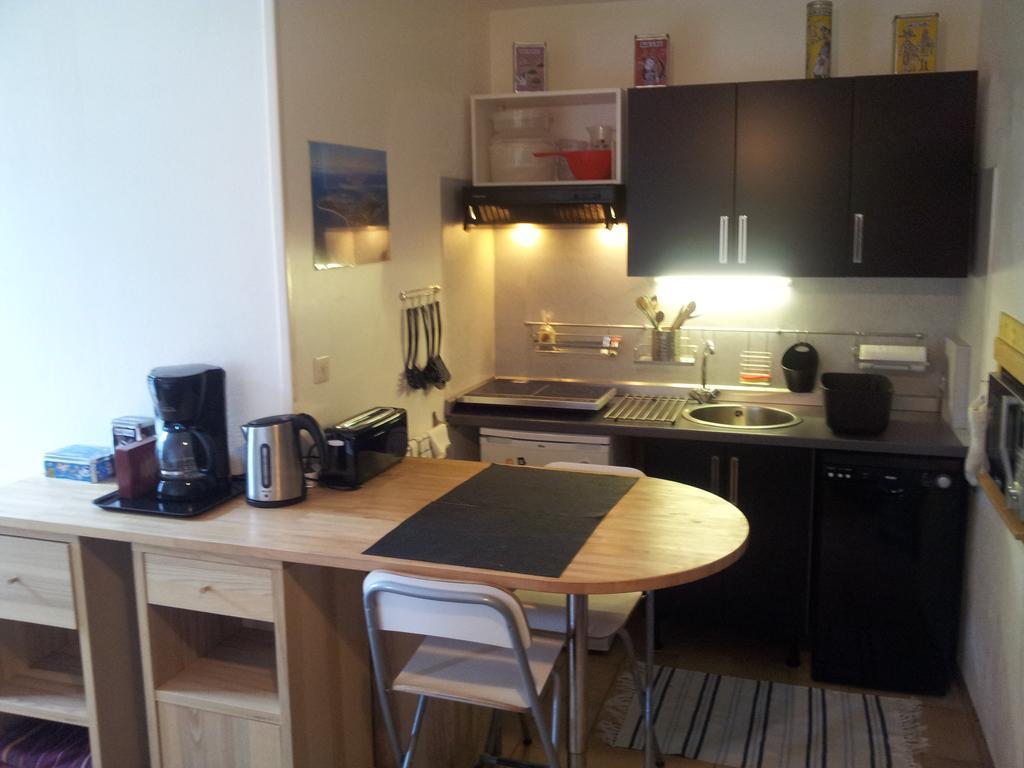 Duplex14H 1Er Etage Jardinet 1 Parking Ou Studio14B Rdc Terrasse Sans Parking Λα Ροσέλ Εξωτερικό φωτογραφία